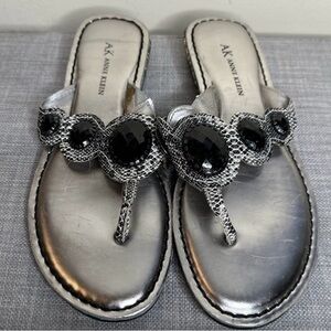 Anne Klein Jeweled Black & Gray Snake Print Thong Sandals Flip Flops